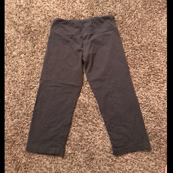 Gray crop leggings - Picture 1 of 1